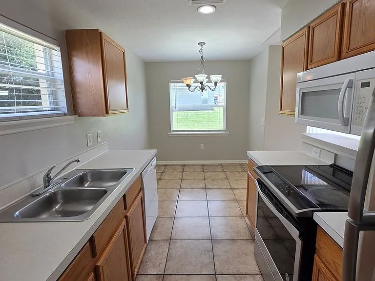 106 Herring Ln — Photo 10