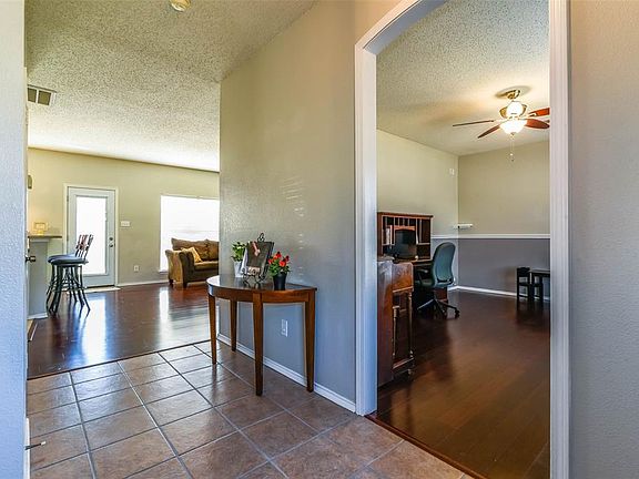 4th image of 5500 Vineyard Ln