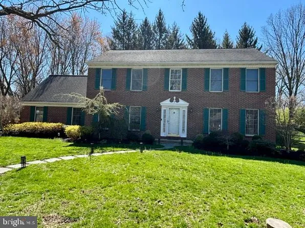 7 Villa Dr, Princeton Junction, NJ 08550