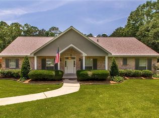 6 Rene Ct, Mandeville, LA 70471