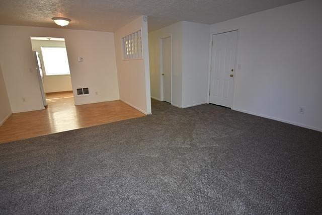 1st image of 2468 Rossiter Ln