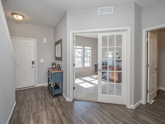 4th image of 3570 Candler Ct