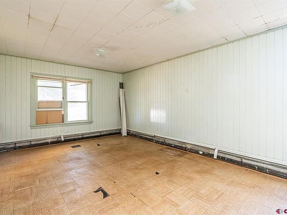 5th image of 614 N Pine Street