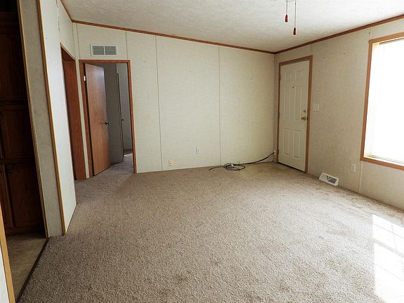 5th image of 120 Melinda Ln
