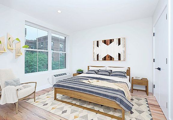 3rd image of 2779 University Ave #3B