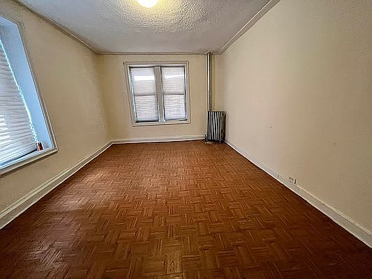2nd image of 2107 Wallace Ave APT 1A