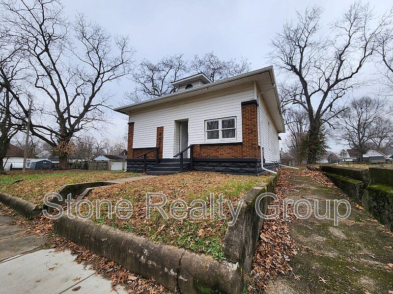 1st image of 2424 Cleveland Ave