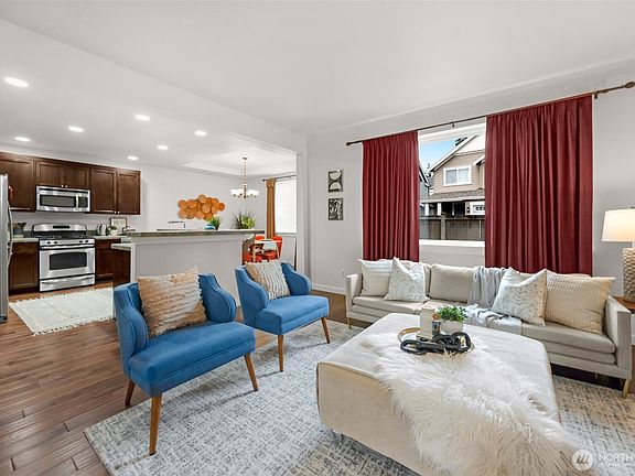 5th image of 317 204th Place SE