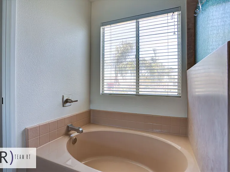 14794 Goldenrain Dr — Photo 35