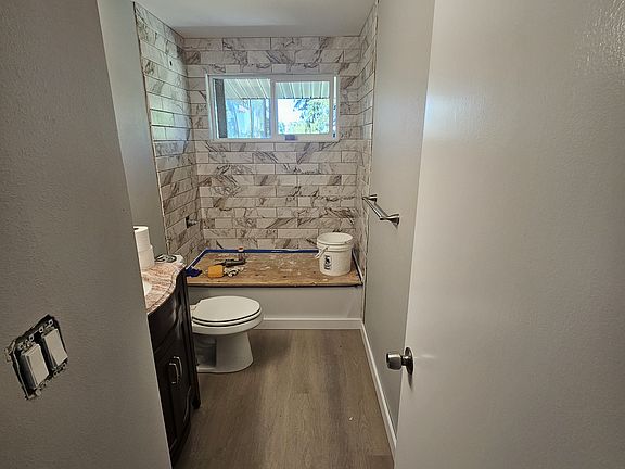 5th image of 446 NW Dory Dr
