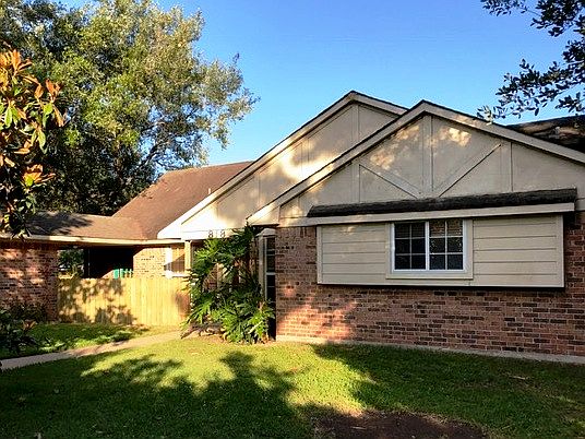 2nd image of 818 Whitehall Ln