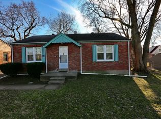 9042 Saint Louis Ave, Saint Louis, MO