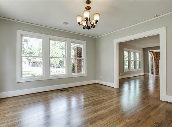 5th image of 1124 Canterbury Ct