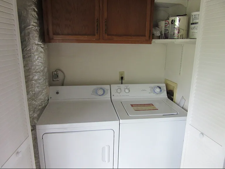 244 Adams Ln — Photo 12