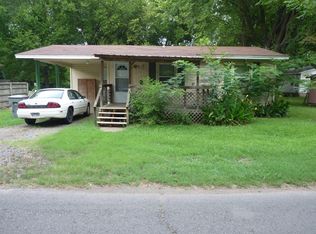 115 S 5th St, Dardanelle, AR 72834