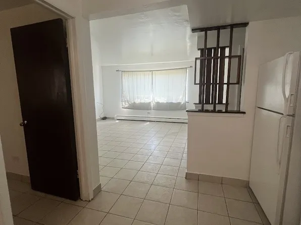 10466 Betty Ct #G, Des Plaines, IL 60018