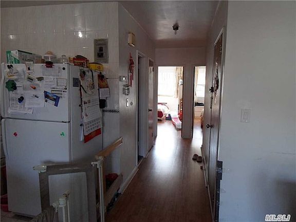 5th image of 4014 77th St