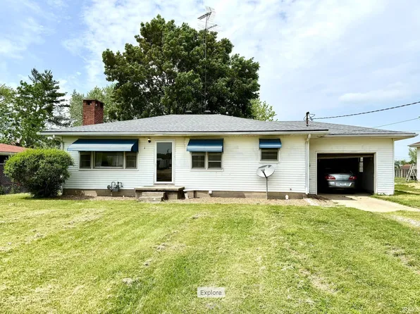 204 E 12th St, Huntingburg, IN 47542