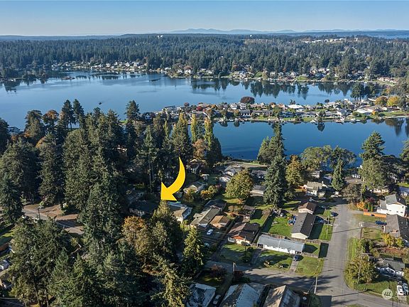3rd image of 9026 Waverly Drive SW