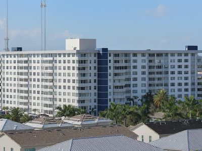 4350 Hillcrest Drive #818, Hollywood, FL, 33021