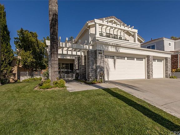 2nd image of 27358 Blueridge Dr