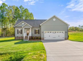 4819 Lord Andrews Pl, Liberty, NC 27298