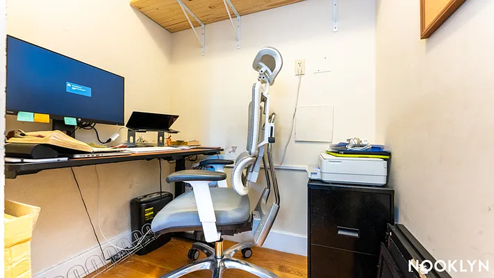 Rented by Nooklyn NYC LLC | media 21