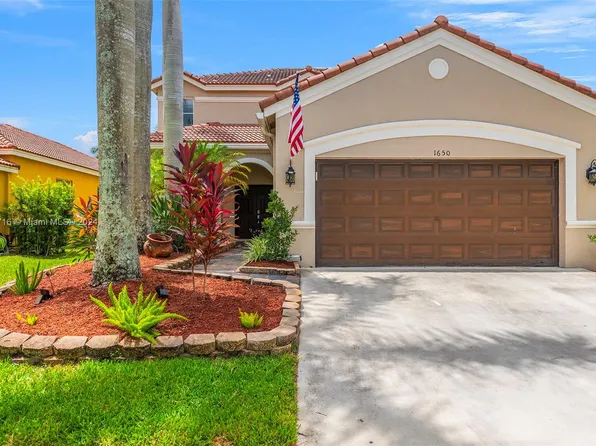 1650 Winterberry Ln, Weston, FL 33327