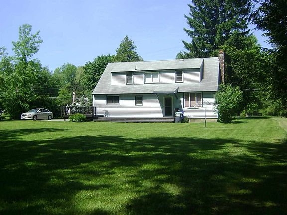 4th image of 5 Veeder Dr