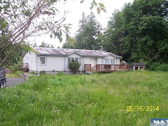 4th image of 3180 Oak Bay Rd
