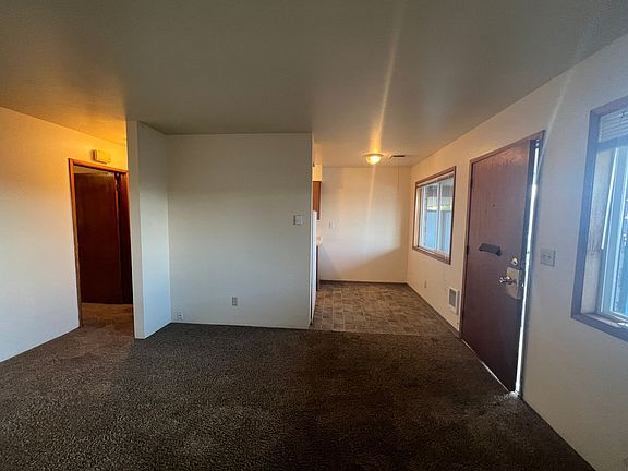 3rd image of 2705 W Nob Hill Blvd APT B1