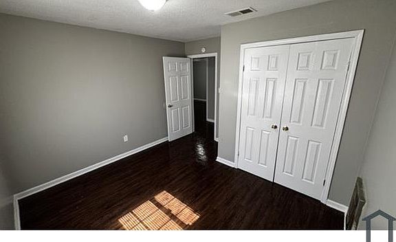 4th image of 349 Navy Dr
