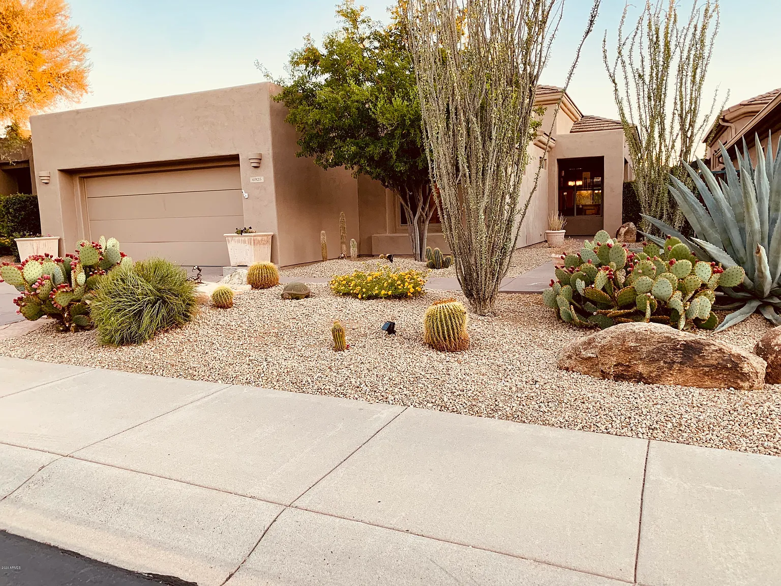 2 bed, 2.0 bath, 1409 sqft, $3,000 — Photo 2