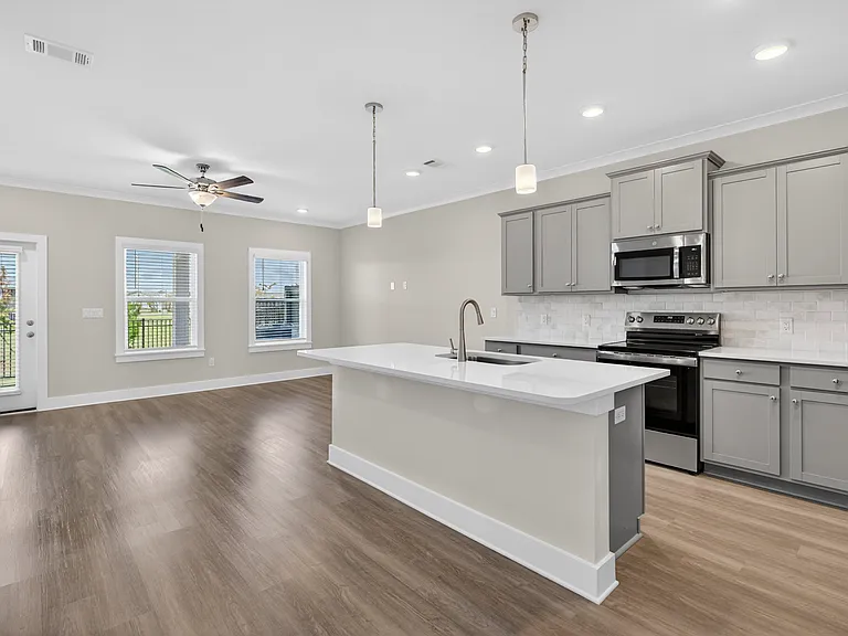 302 Cyan Ln — Photo 23