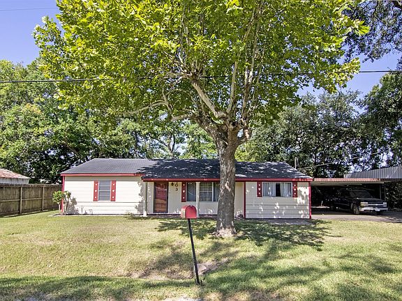 3rd image of 103 Lone Oak Dr