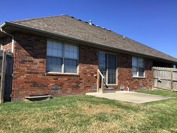 Rear/backyard