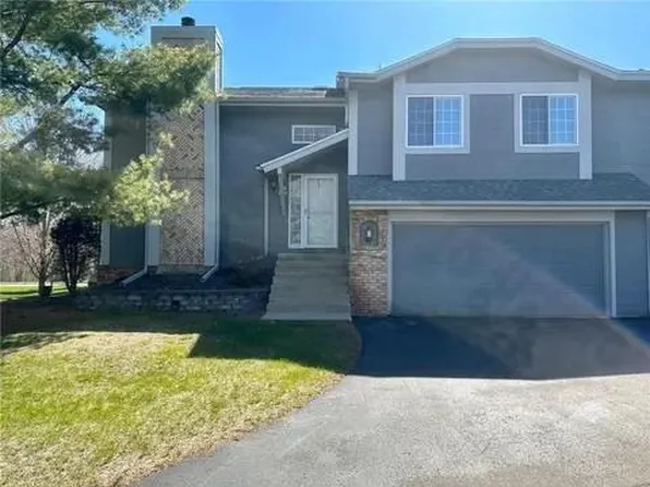 2825 Riverwood Ln NW, Rochester, MN 55901