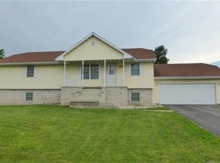 265 Heather Dr, Decatur, IL 62522