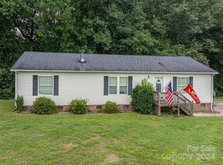 864 Sunbeam Dr, Vale, NC 28092