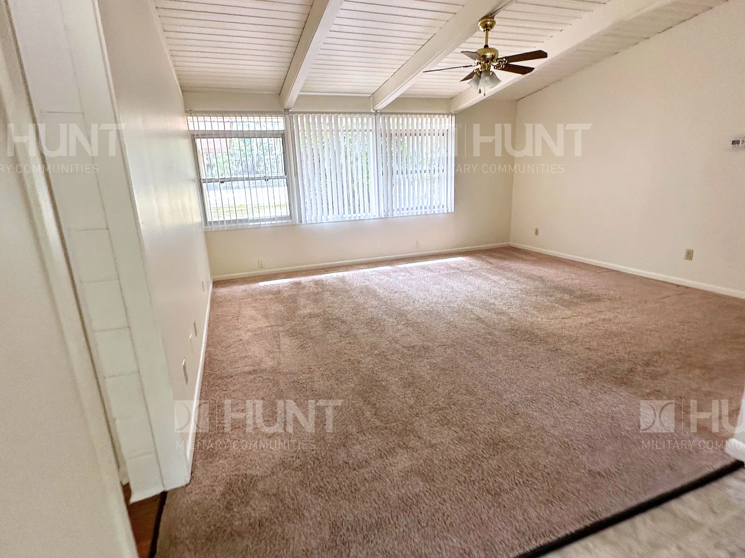 3 bed, 1183 sqft, $1,900 — Photo 2