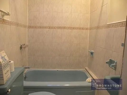 Rented by Brownstone Real Estate | media 33