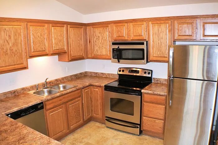 510 Pond View Dr #301 — Photo 7