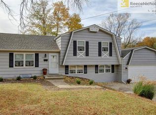 7911 W 87th St, Overland Park, KS 66212