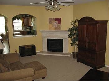 3rd image of 3916 Brandywine Ln