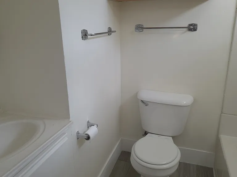 75-77 Chestnut St #75 — Photo 16