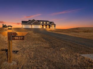 1837 Bear Cub Rd, Cheyenne, WY 82009