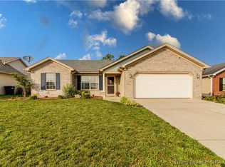 8819 Woodford Dr, Charlestown, IN 47111