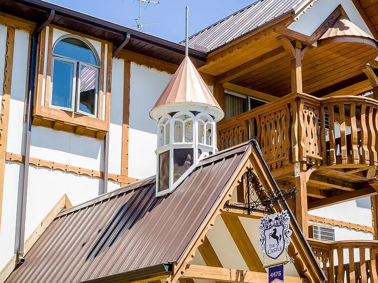 Big decks on the castle