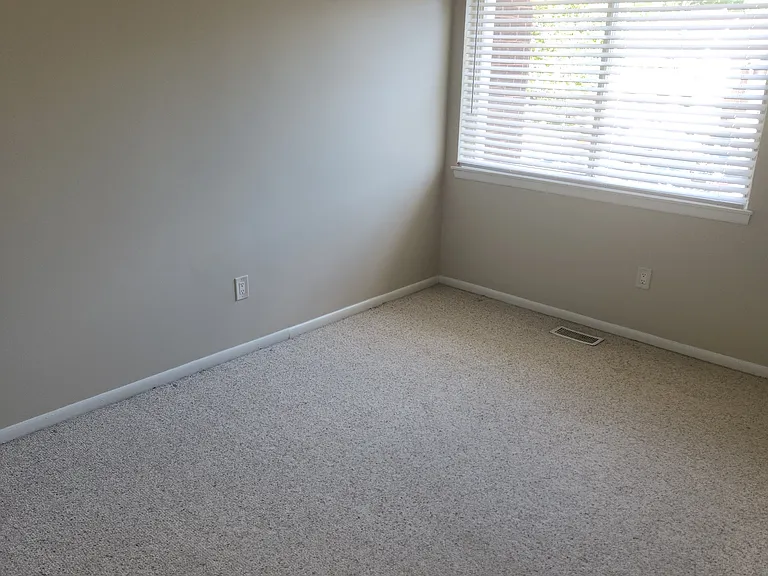 1025 Oaklyn Ct #1025 — Photo 13