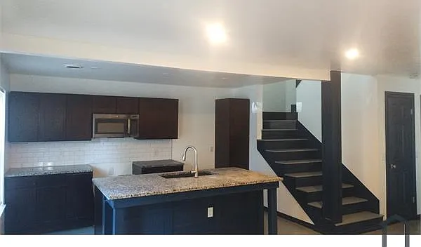 733 NW 91st St — Photo 5